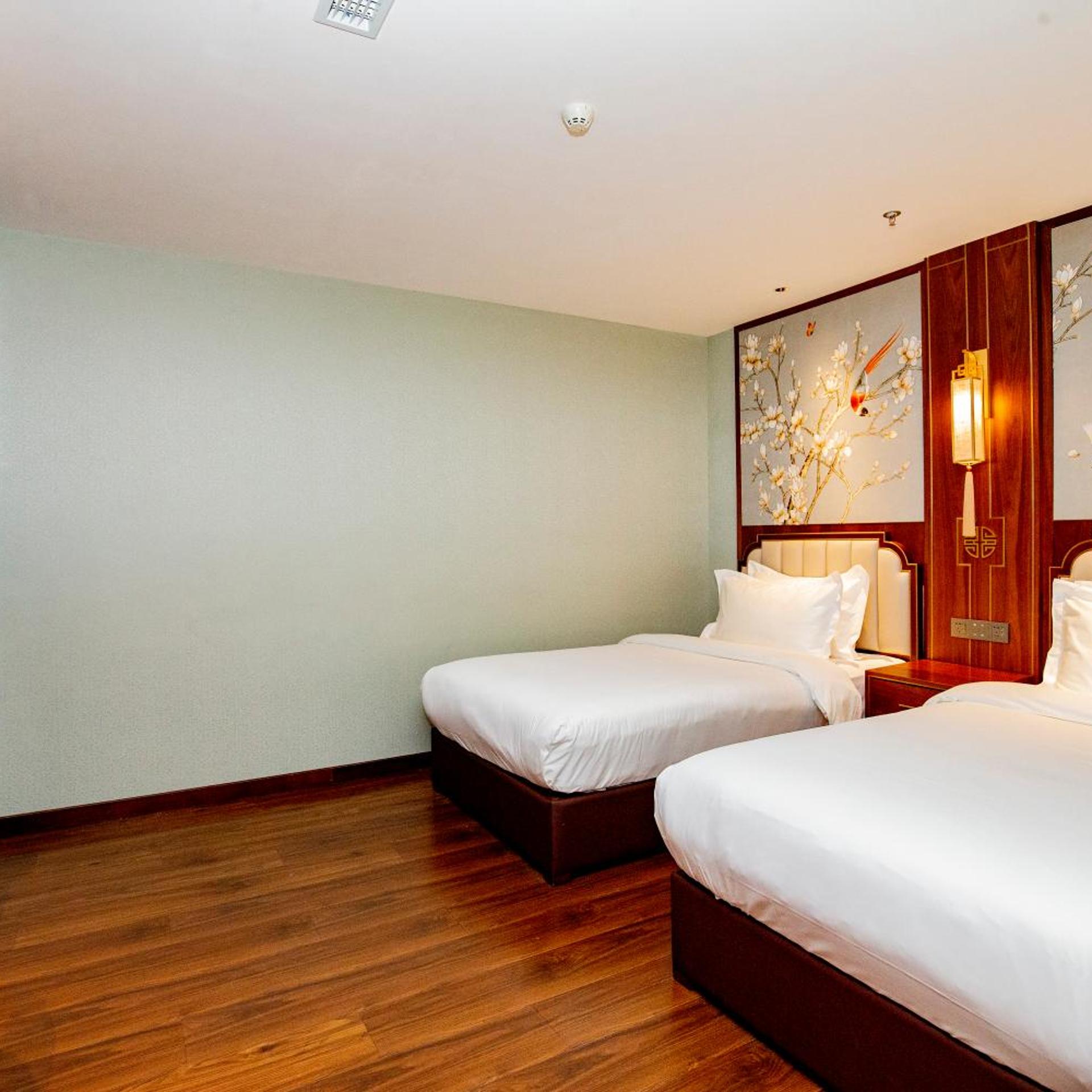 Pierr Palace Hotel (Beijing Nanluo Guxiang) 9/34