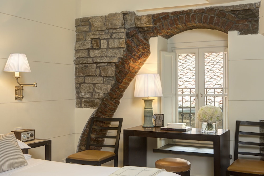 Gallery Art Hotel 27/39