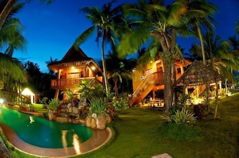 Hoyohoy Villas 9/65