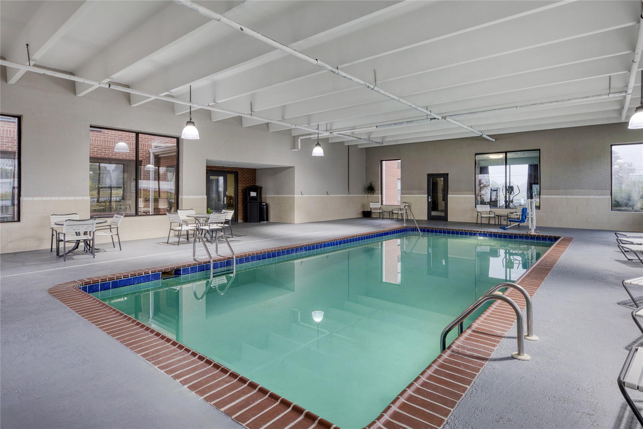 Best Western Lake Cumberland Inn 26/42