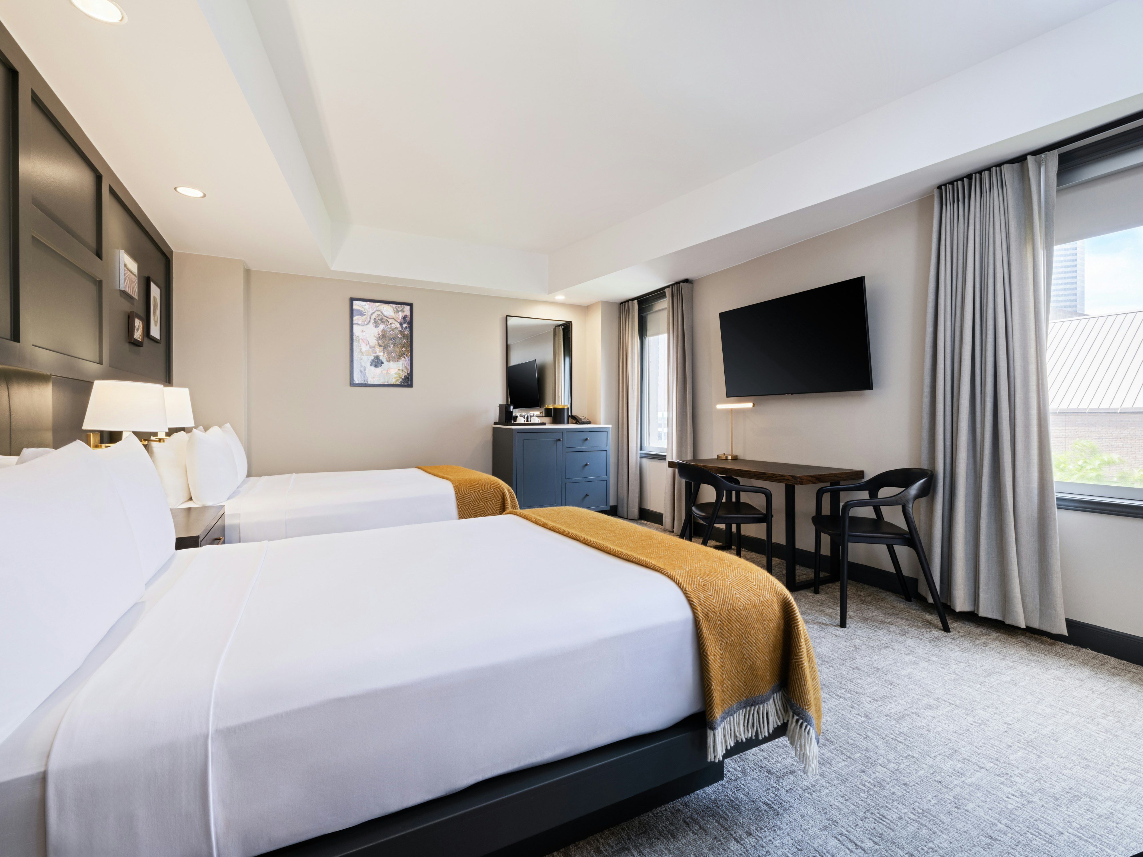 ROOM, 2 DOUBLE BEDS