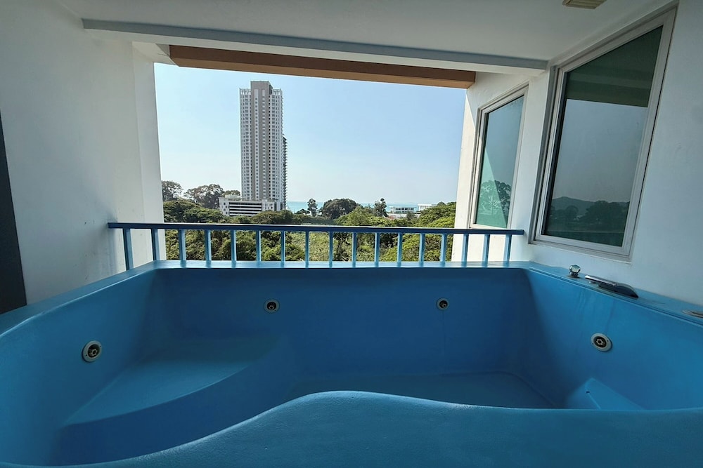 Costa Village Bangsaray 35/50