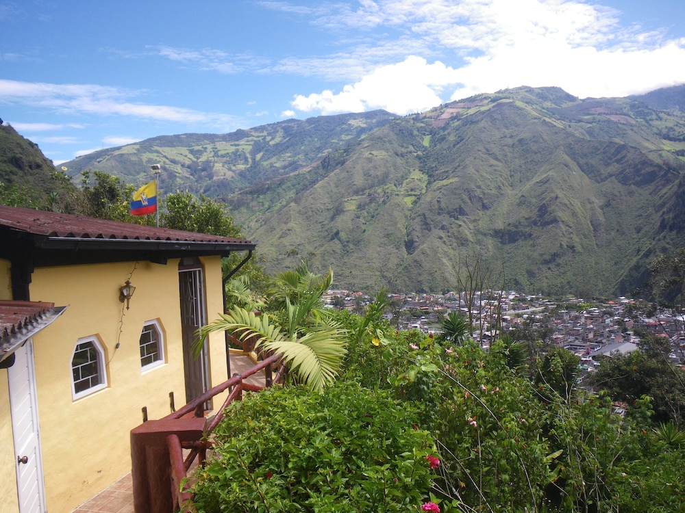 La Casa Amarilla 3/42