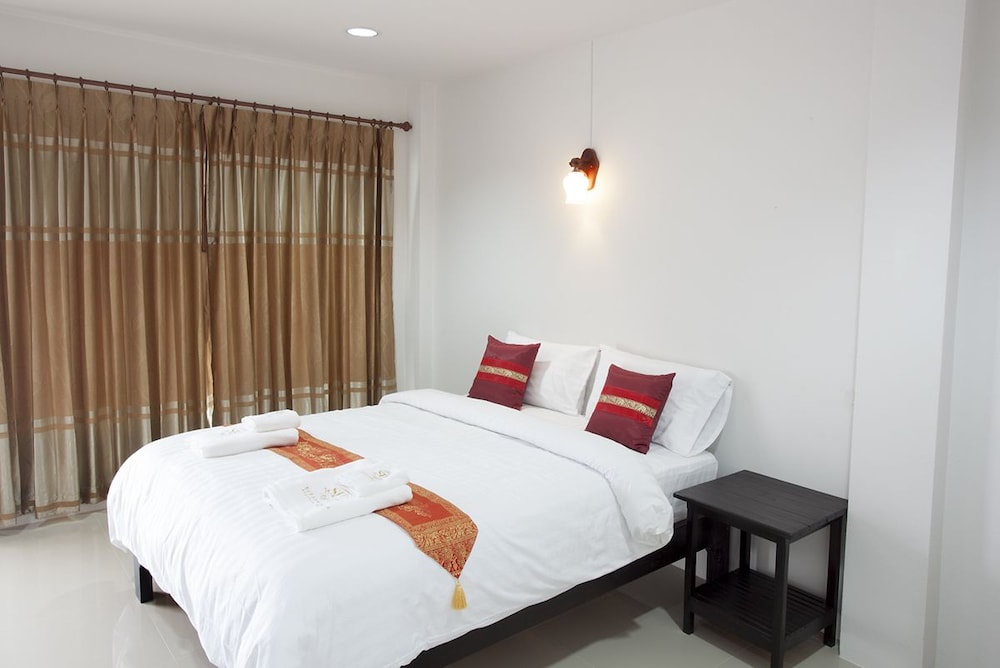Baan Supannikar Boutique Hotel 18/26