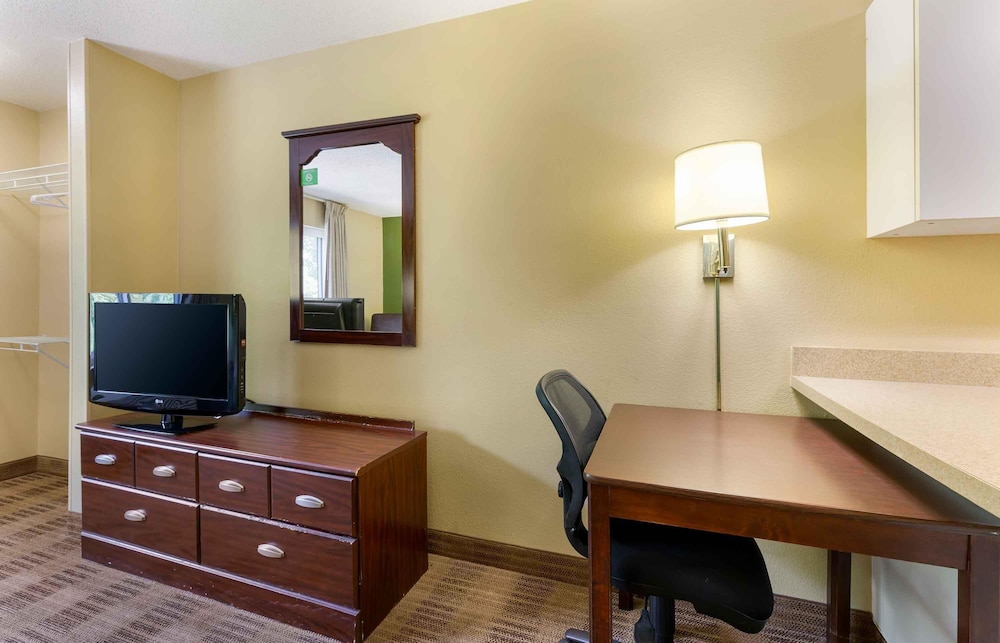 Extended Stay America Washington D C Landover 47/56