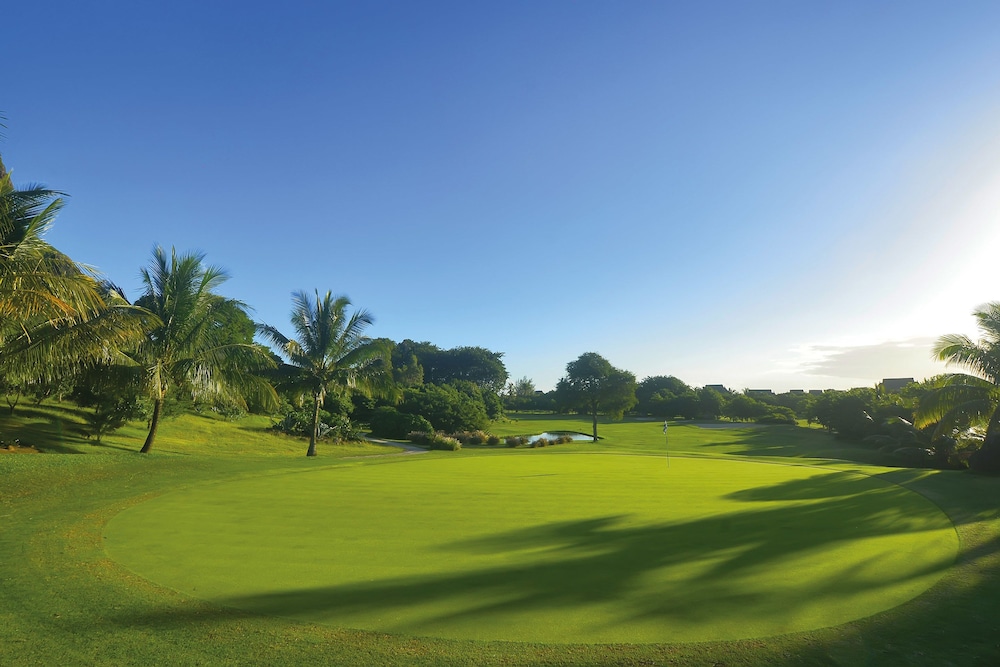 Dinarobin Beachcomber Golf Resort and Spa 27/65