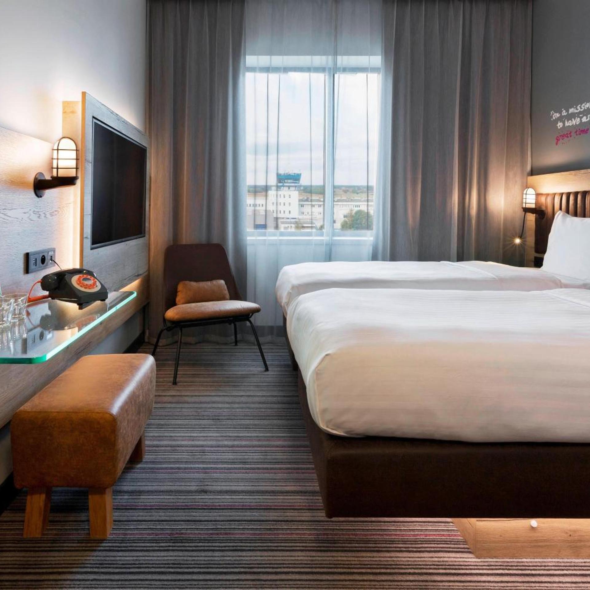 Room at Moxy Katowice Airport, Ozarowice