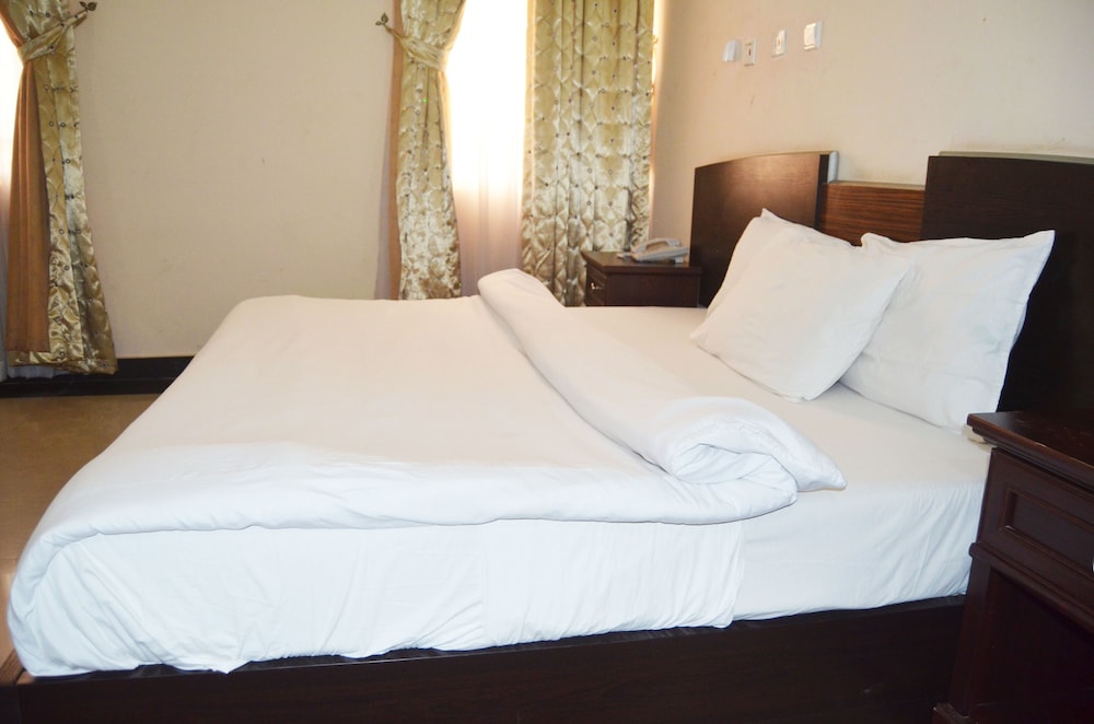 Residency Hotel Twin House 11/26