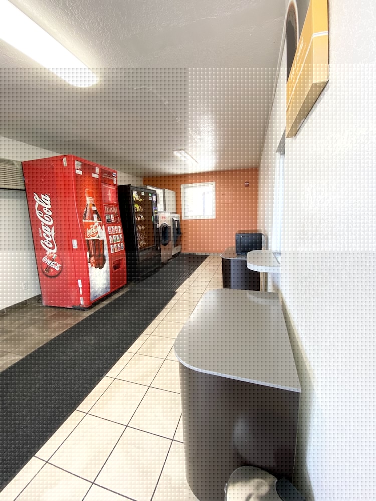 Motel6 Port Allen, LA - Baton Rouge 8/60