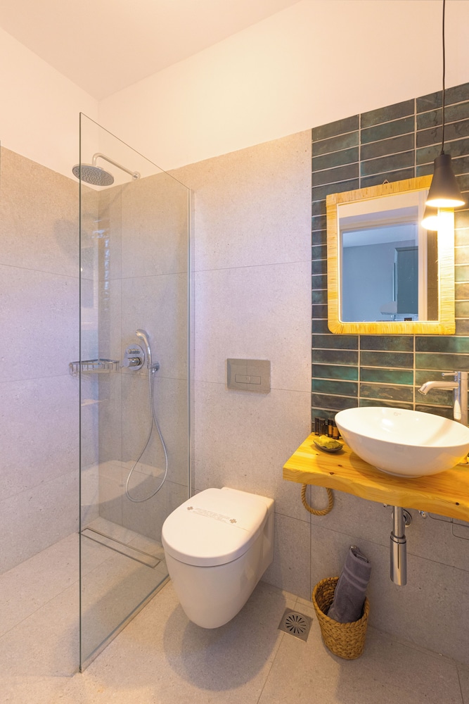 Nisea Hotel Samos 104/106