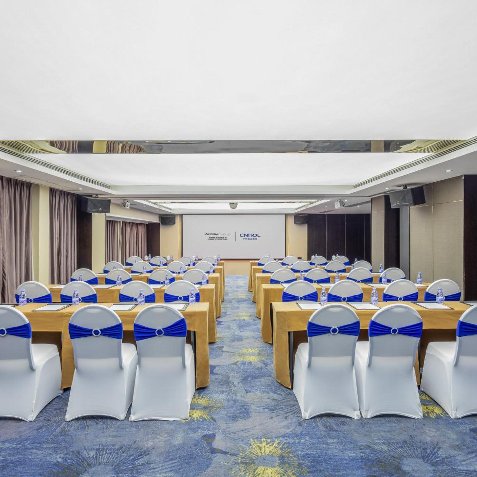 Zhonghao International Hotel 44/55