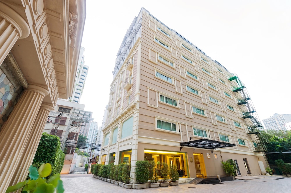 Kingston Suites Bangkok Sukhumvit 15 by Kingston Hotels in BANGKOK