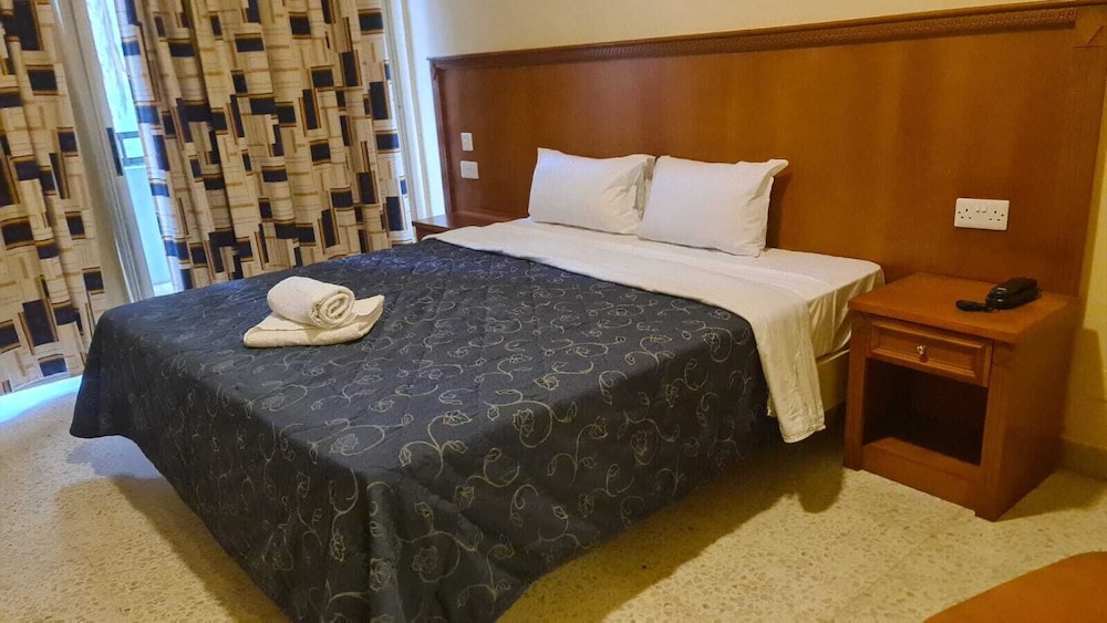 The St. Georges Park Hotel 31/59
