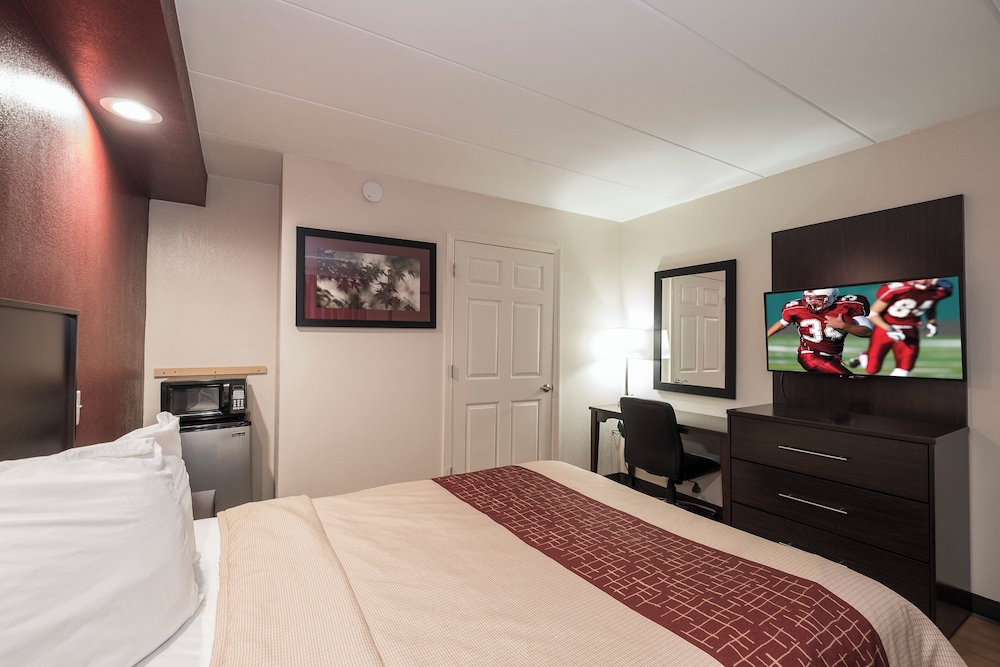 Standard, Queen Bed, Accessible