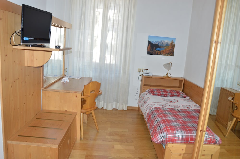 Hotel Pinzolo Dolomiti 51/76