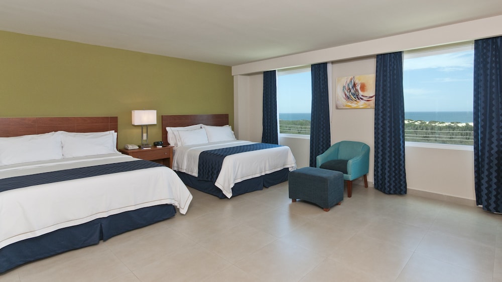 Holiday Inn Express Cabo San Lucas 18/71