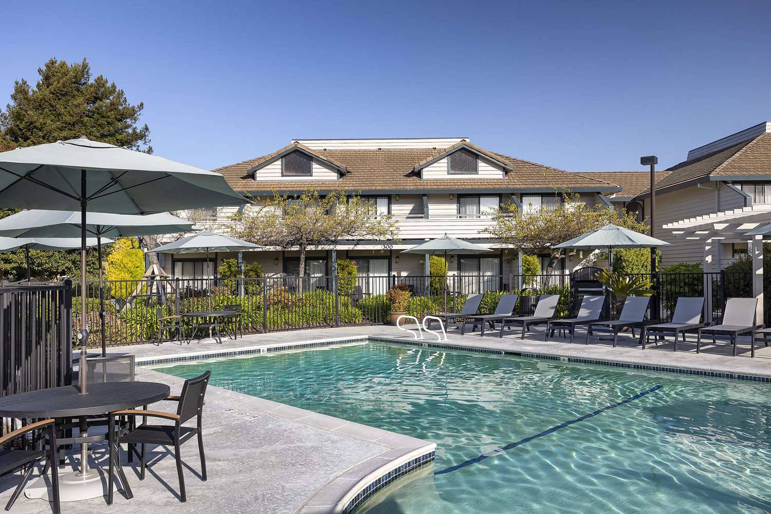 Seacliff Inn Aptos, Tapestry Collection by Hilton 5/25