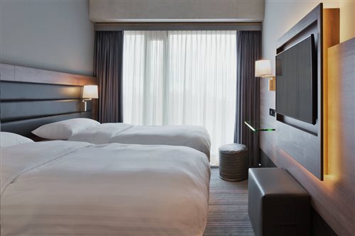 Moxy Sleeper, Twin Beds