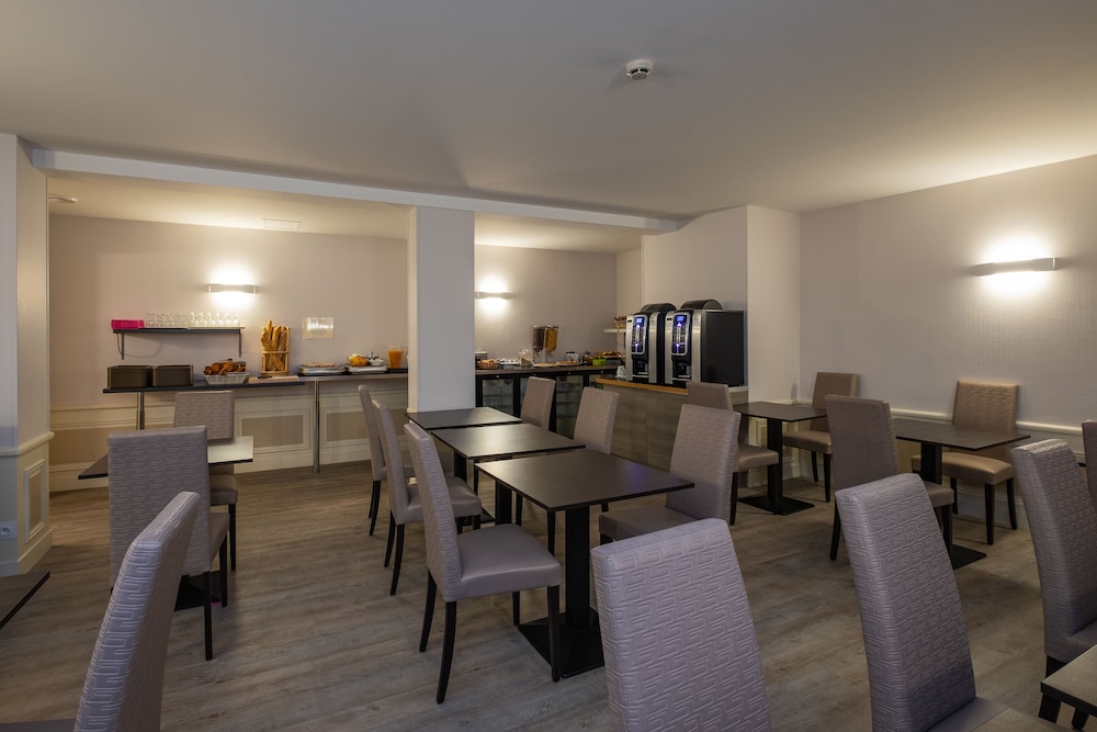 Hotel de Brunville Spa 38/48