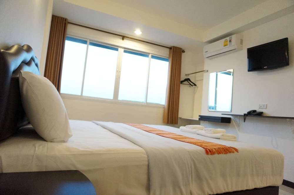 Th Beach Hotel 29/64