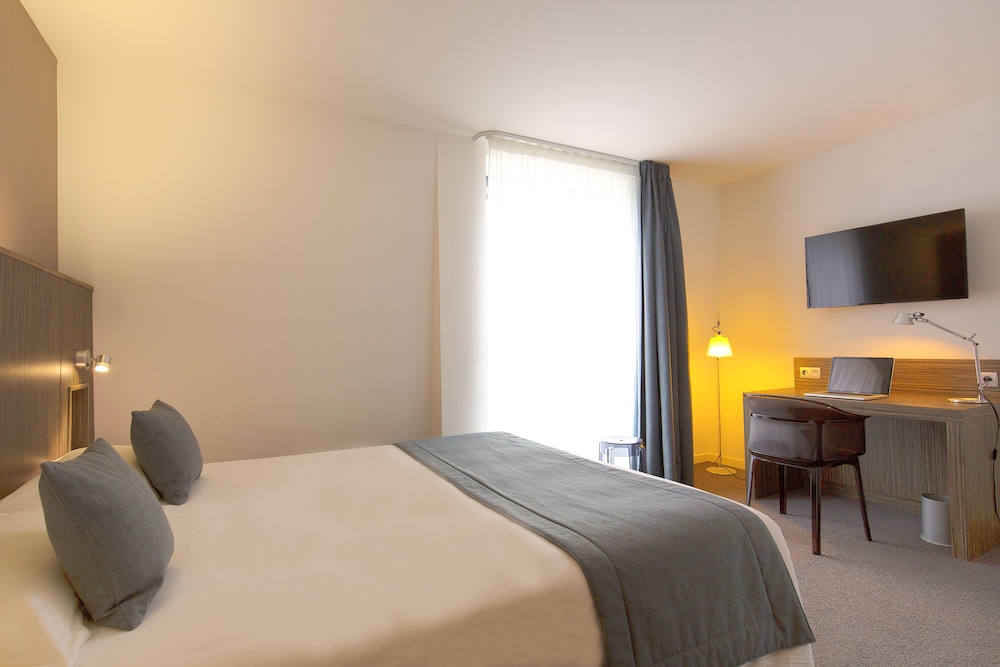Mercure Saint Malo Balmoral 16/77