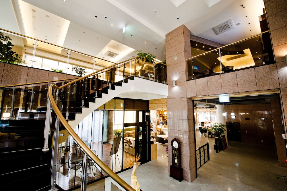 Jeonju YeongHwa Hotel 36/50