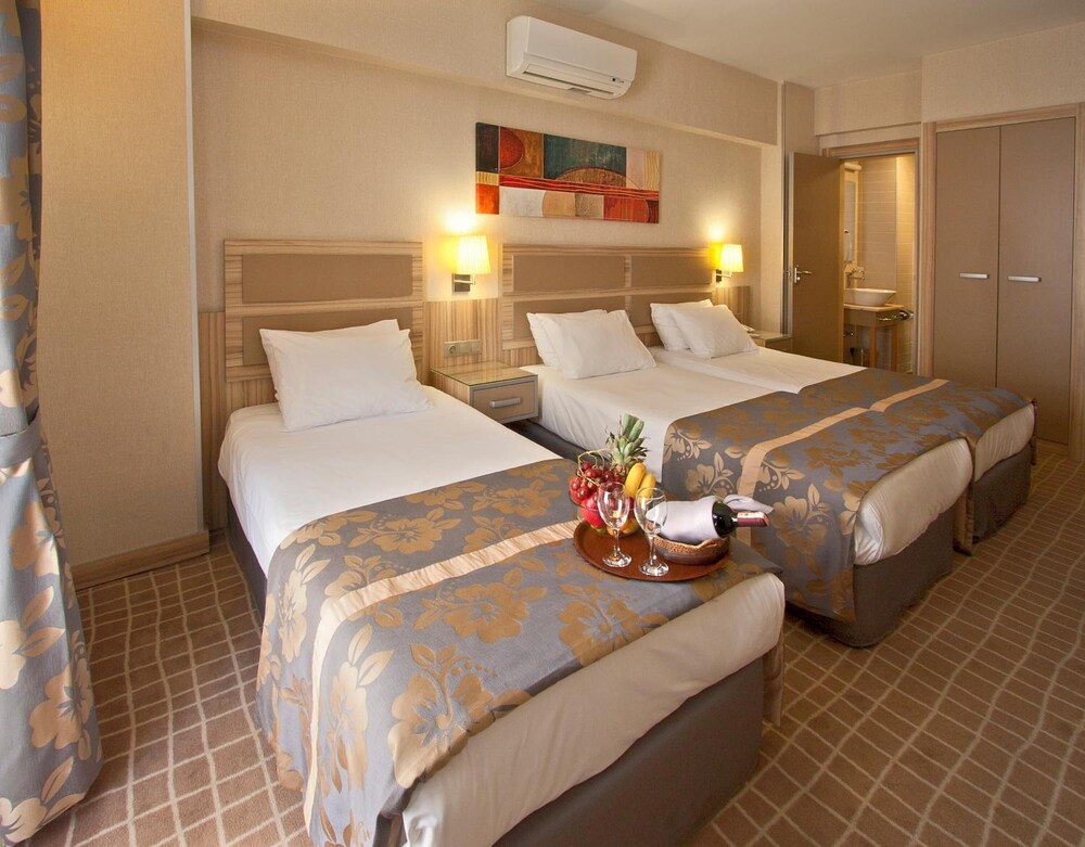 Nanda Hotel 20/63