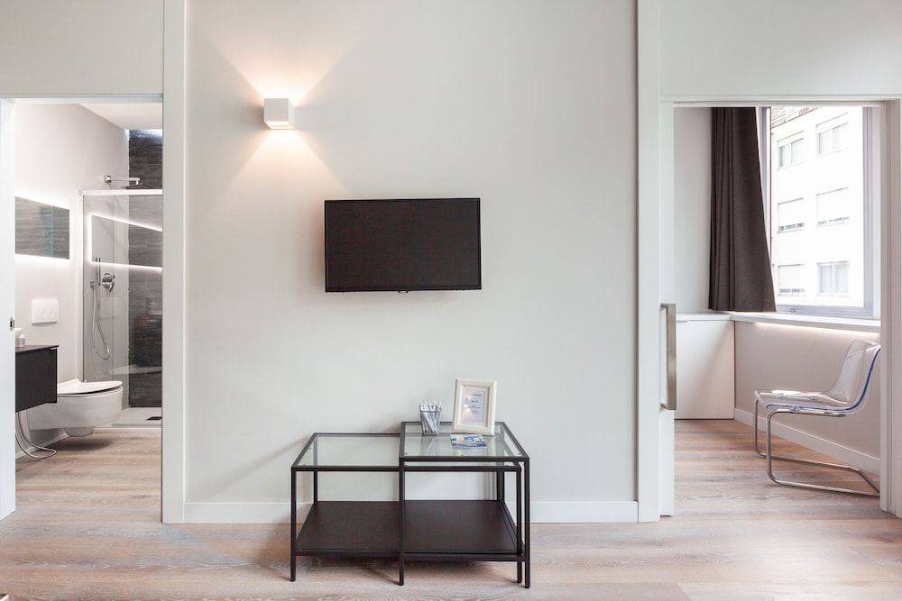 easyhomes - City Centre Suites 36/50