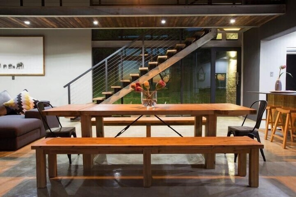 Mount High Luxury Country House 3/37