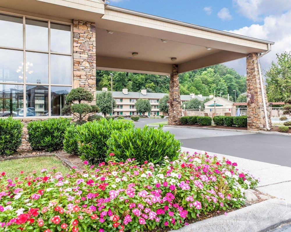 Quality Inn And Suites Dollywood 5/31