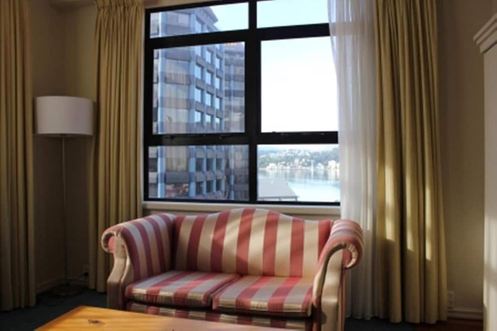 Quest Wellington 44/54