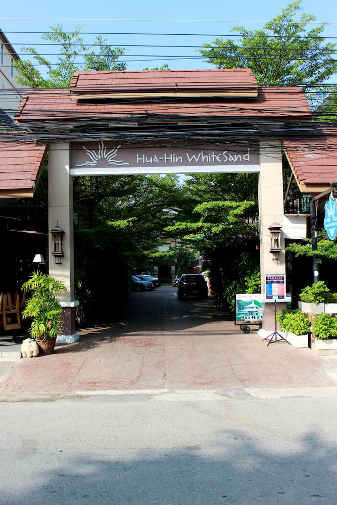 HUA HIN WHITESAND photo1