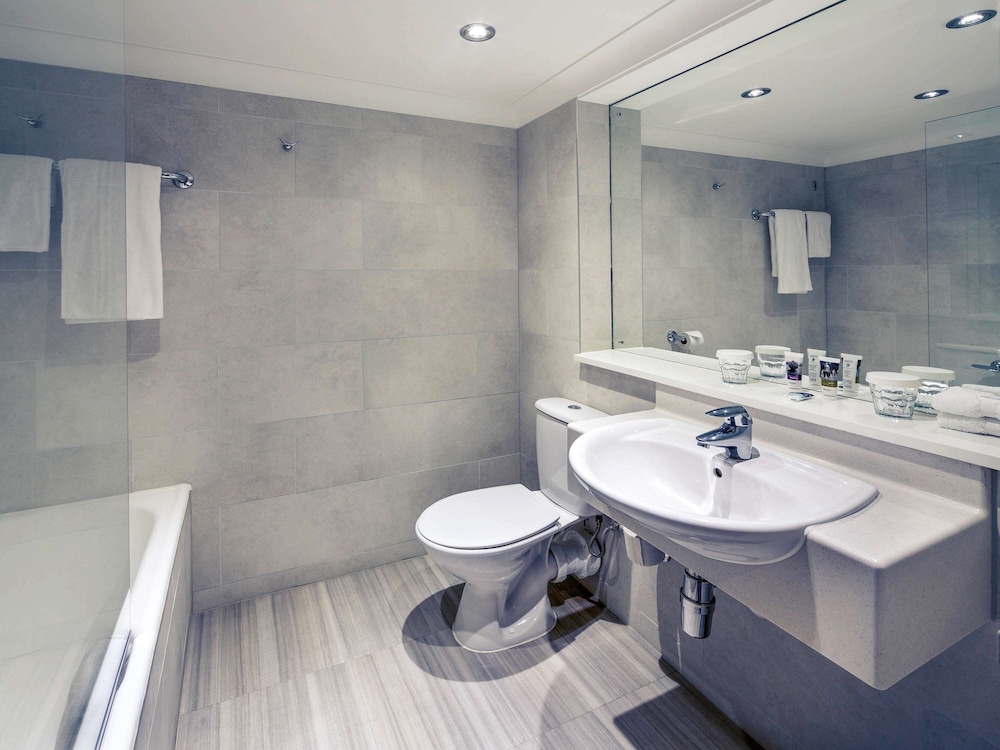 Mercure Manchester Piccadilly 13/70
