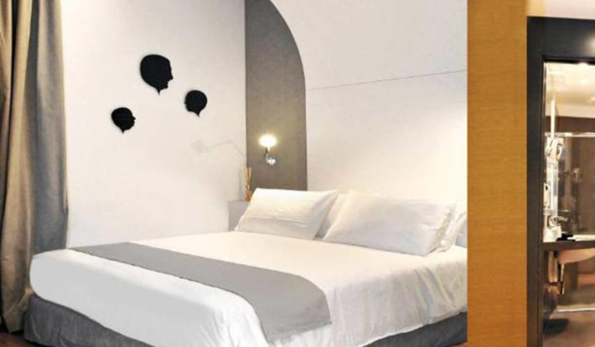 ROOM, TRIPLE
