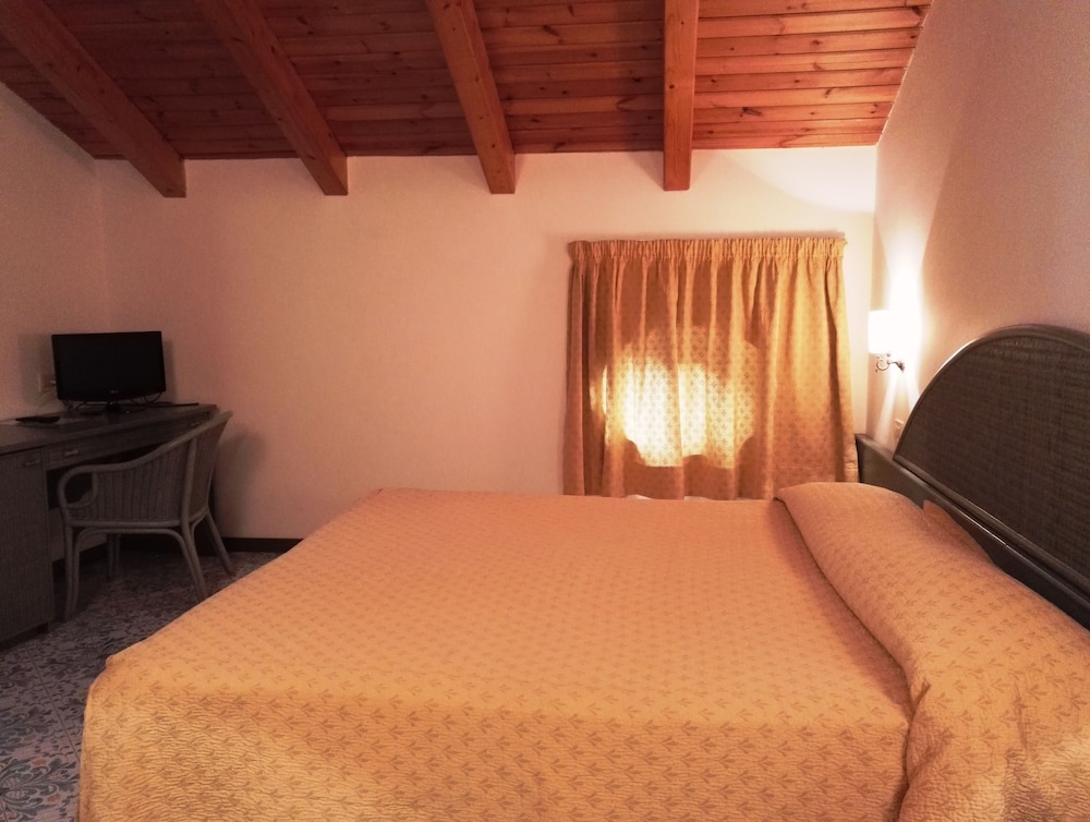 Hotel Villa Maria 26/63