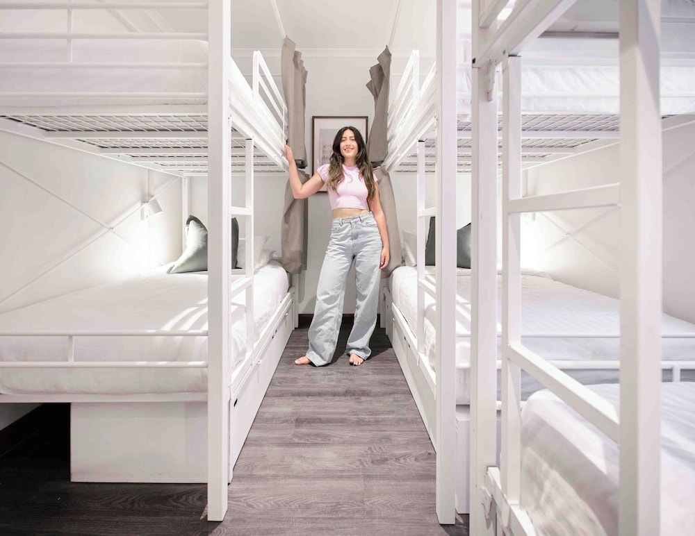 Alfred Park Accommodation 44/45