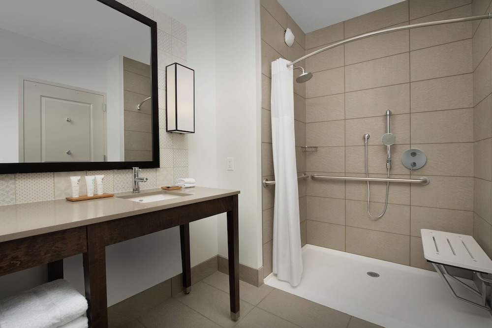 Country Inn & Suites by Radisson Seattle Tacoma International Airport, WA 17/44