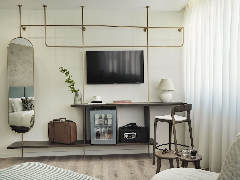 The Lekka Hotel 39/49