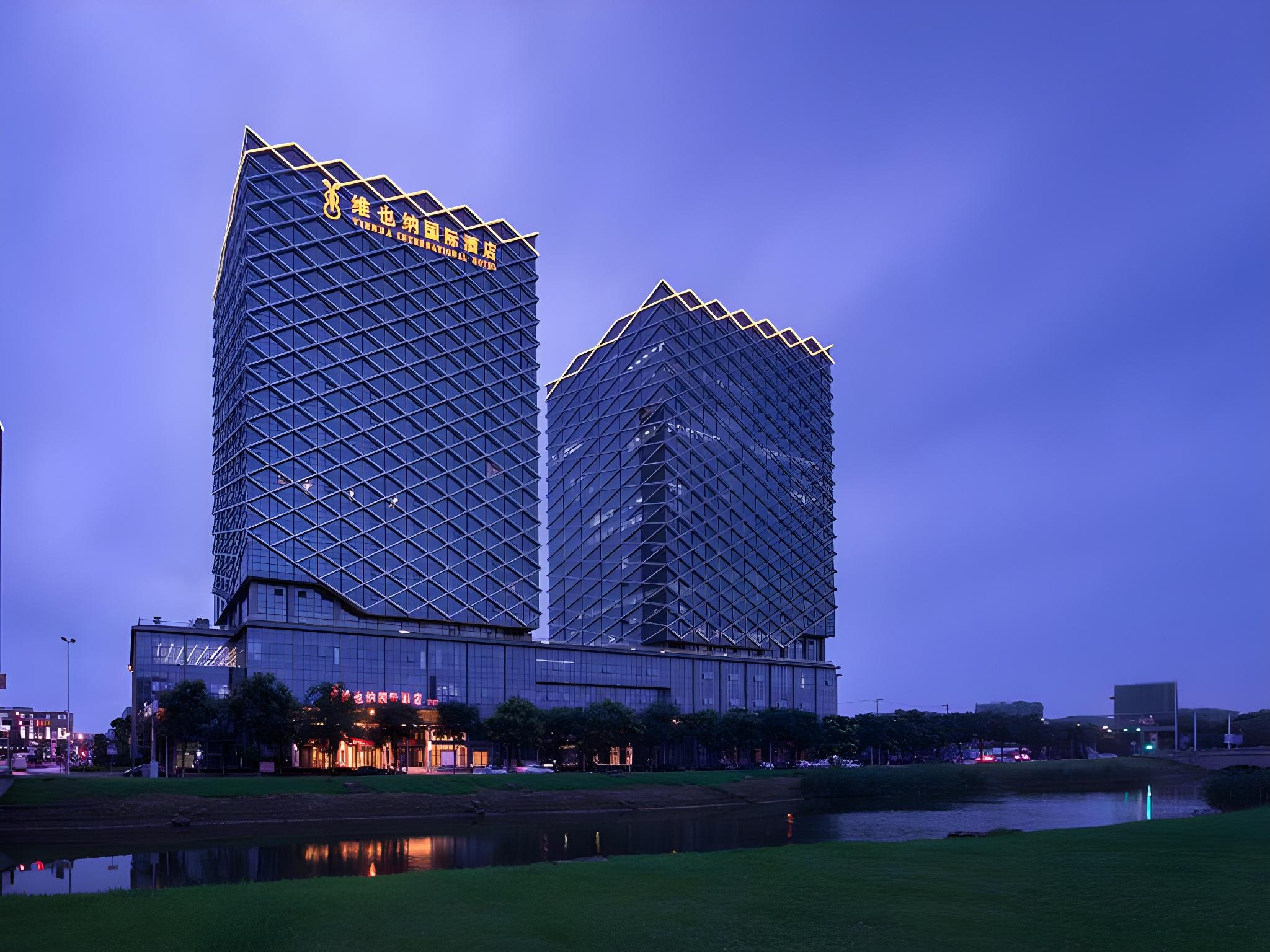 Vienna International Hotel (Suzhou Railway Station North Square) 8/49
