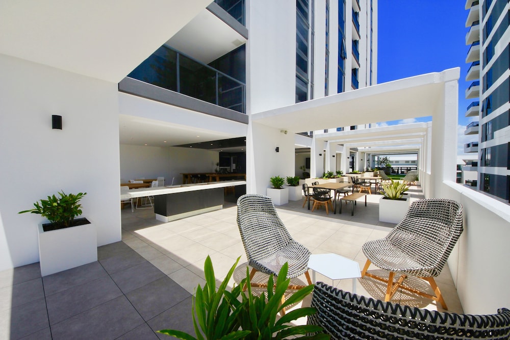 Qube Broadbeach 26/50