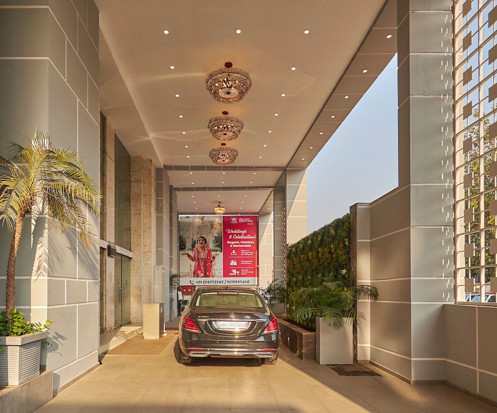 Lemon Tree Premier, Navi Mumbai 11/67