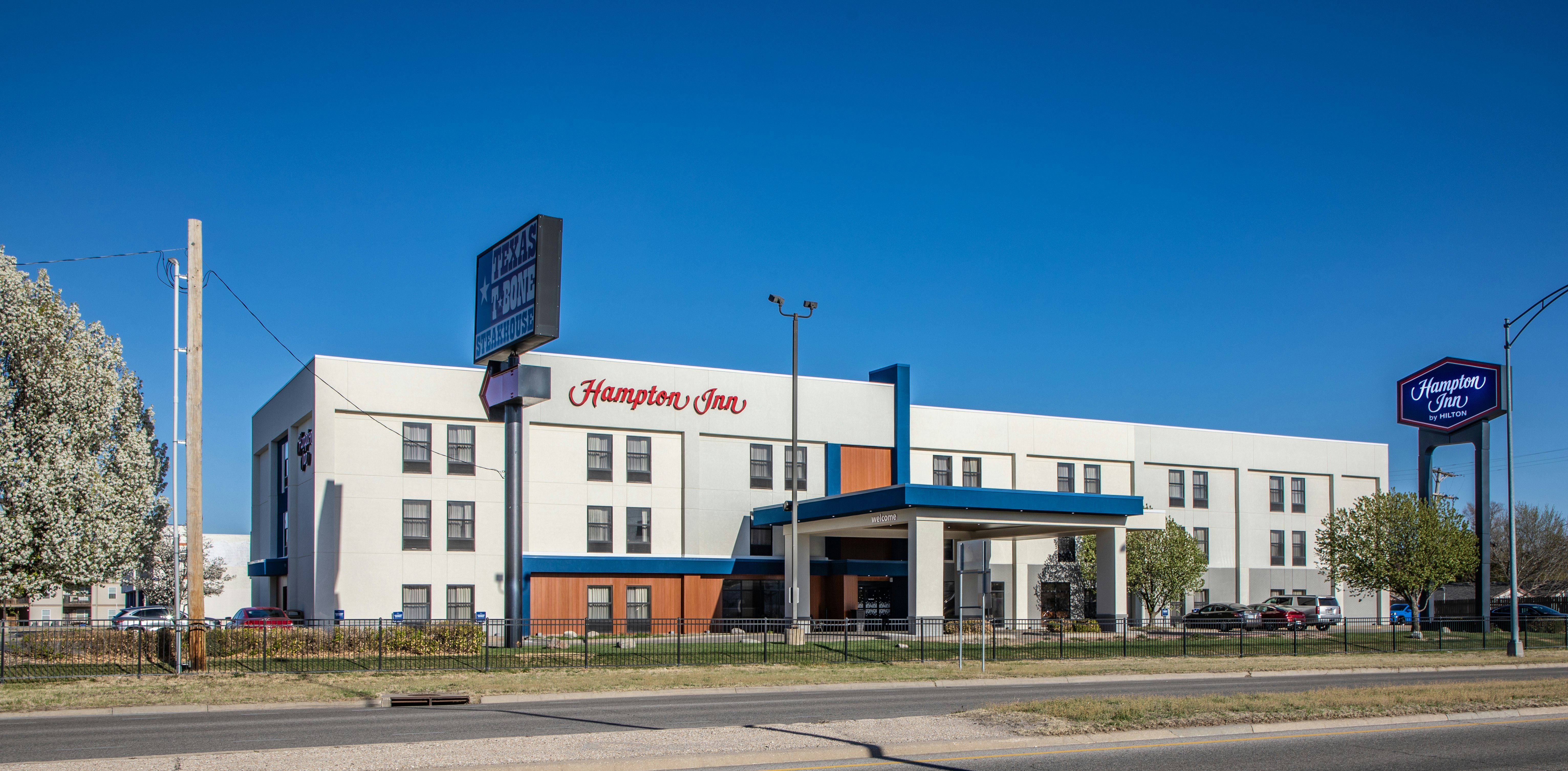 Hampton Inn Hutchinson 39/40