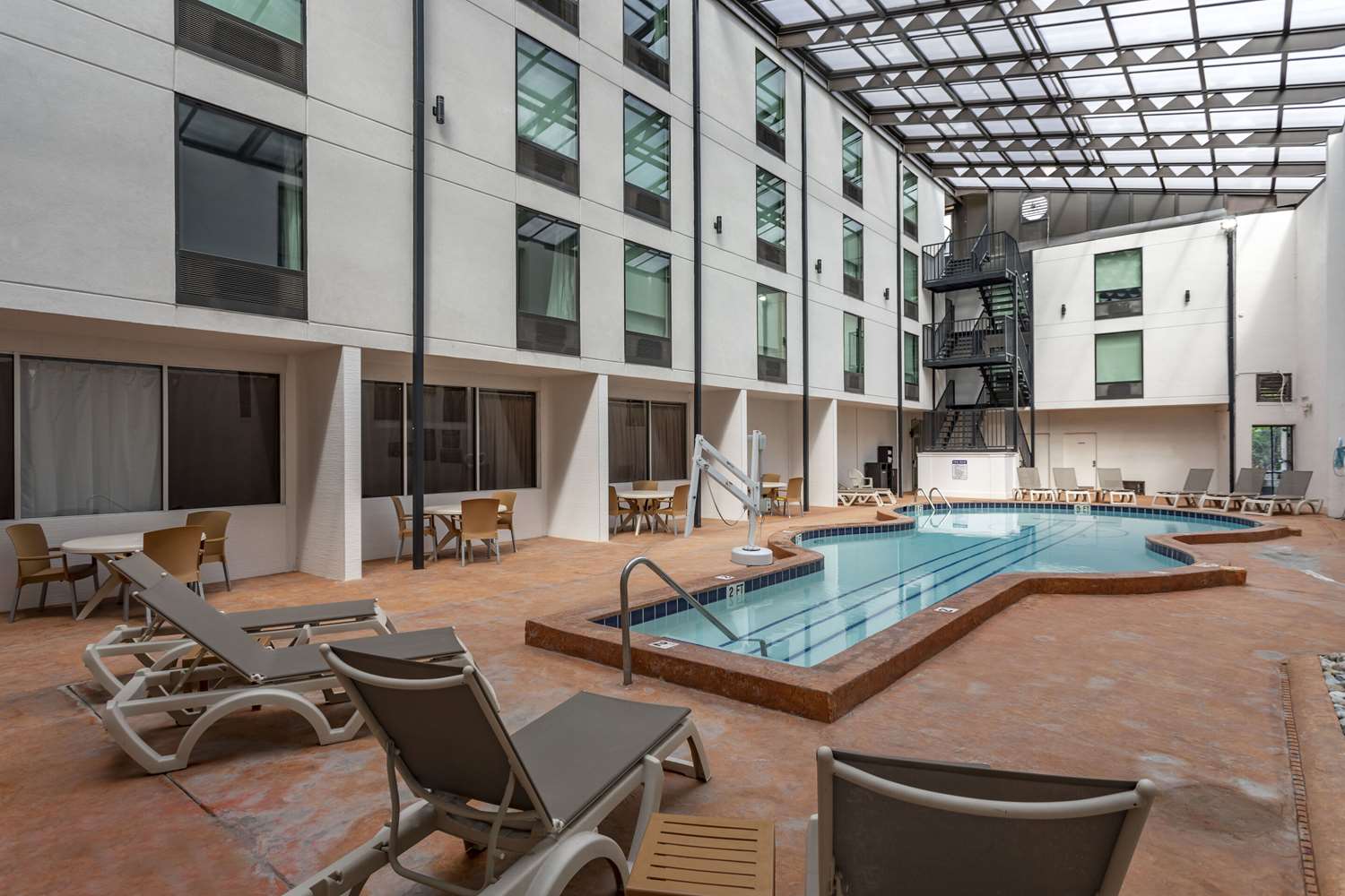 Comfort Inn & Suites Nashville Downtown - Stadium 6/16