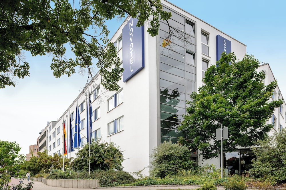 Premier Inn Erlangen 3/70