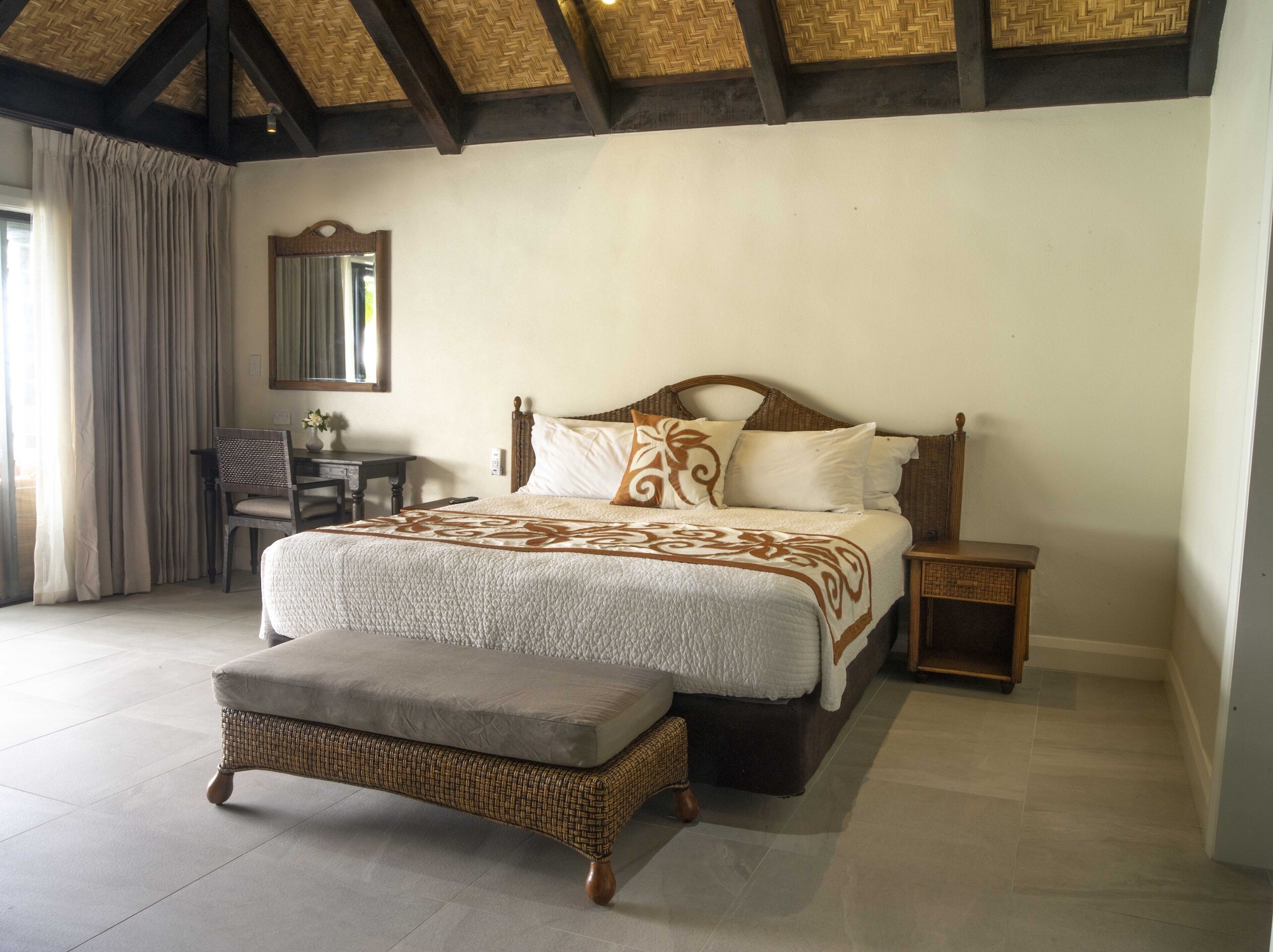 PREMIUM, SUITE, BEACH FRONT