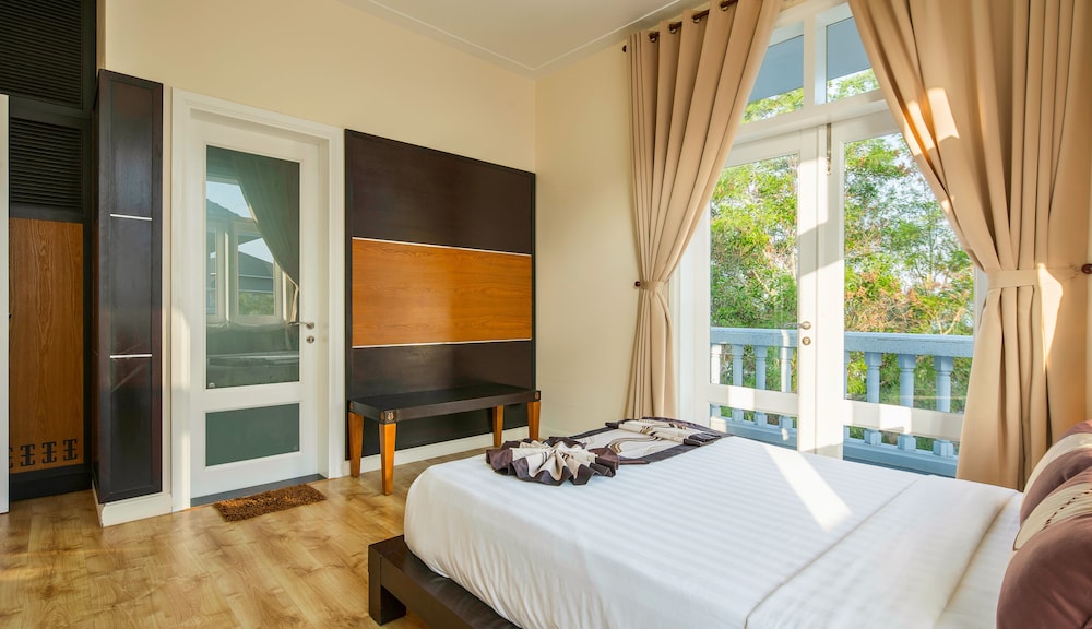 Sea Links Beach Villa 31/67