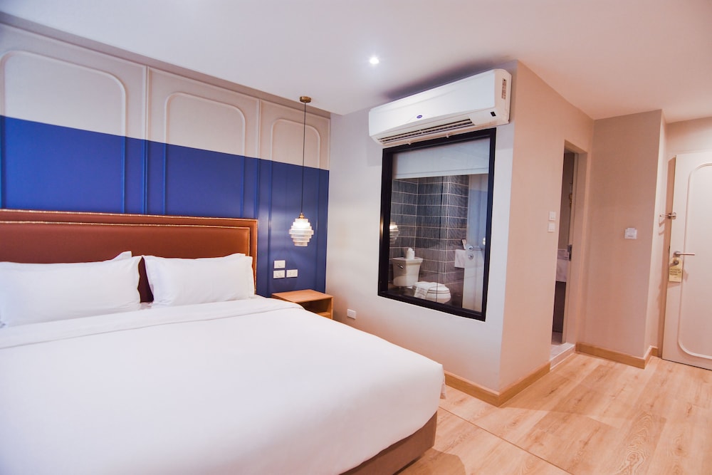THEE BANGKOK HOTEL 21/65