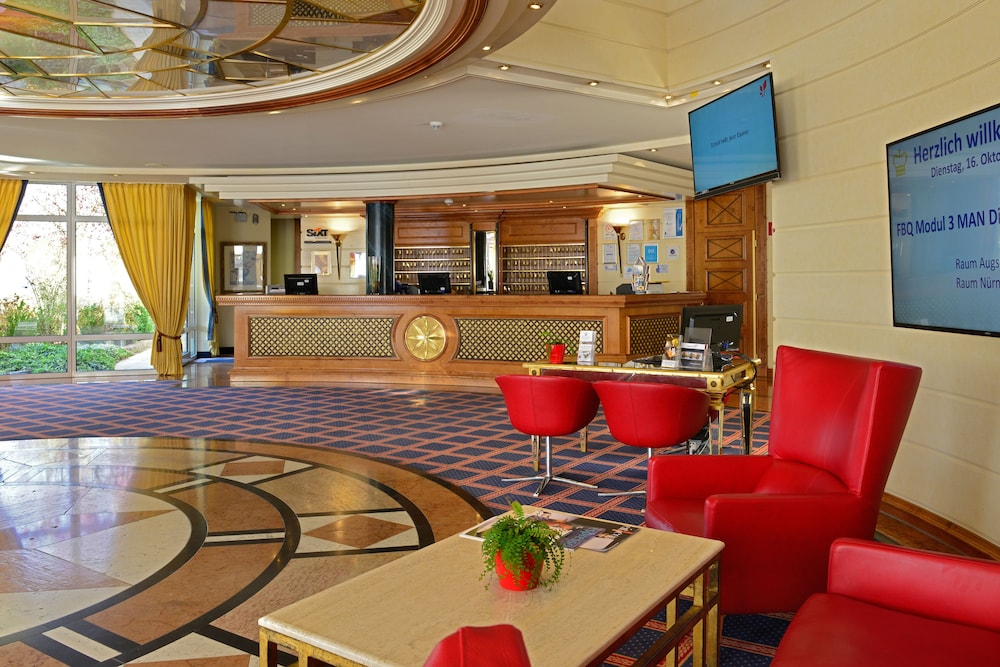 Monarch Hotel 6/68