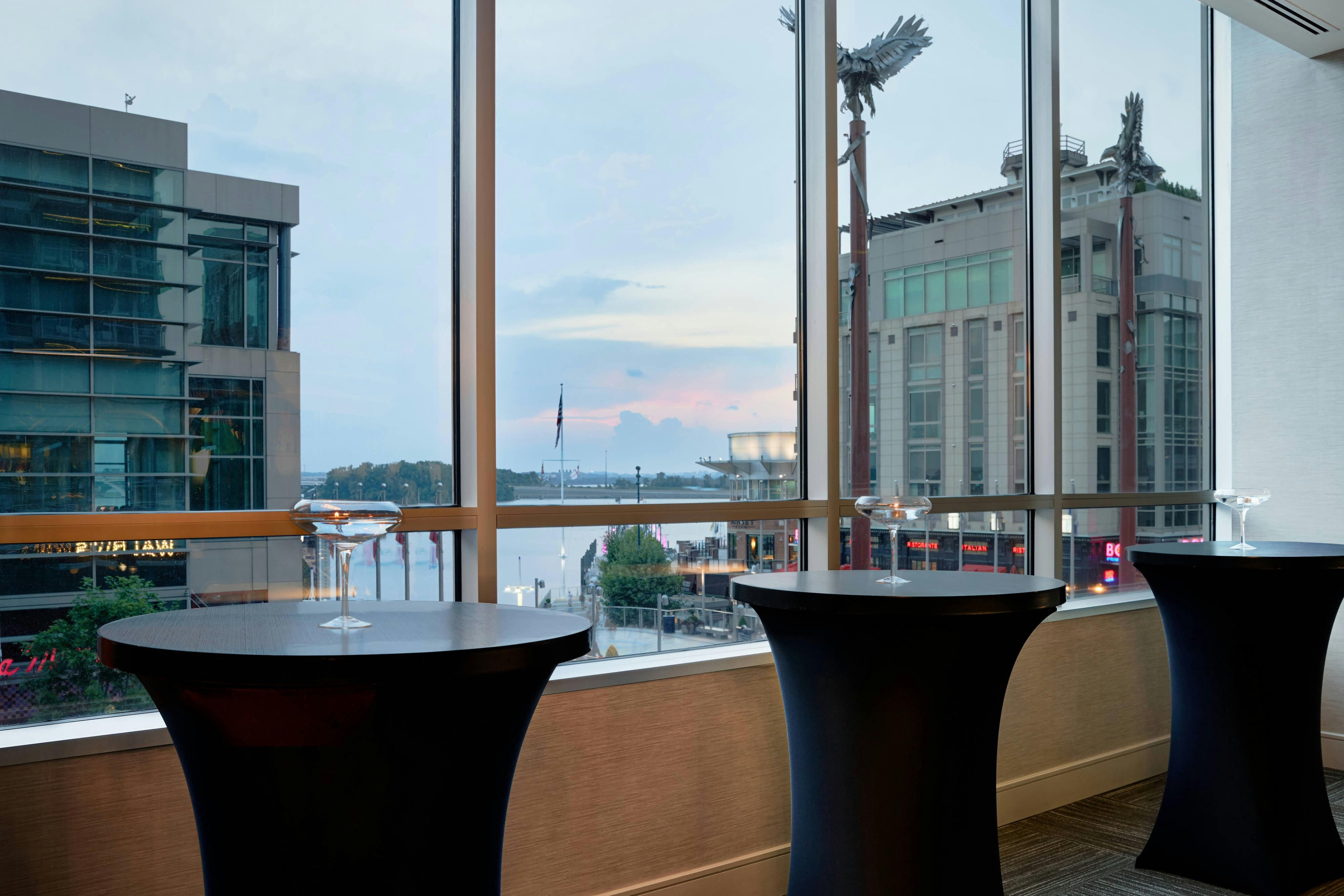 Ac Hotel By Marriott National Harbor Washington D C Area 36/36