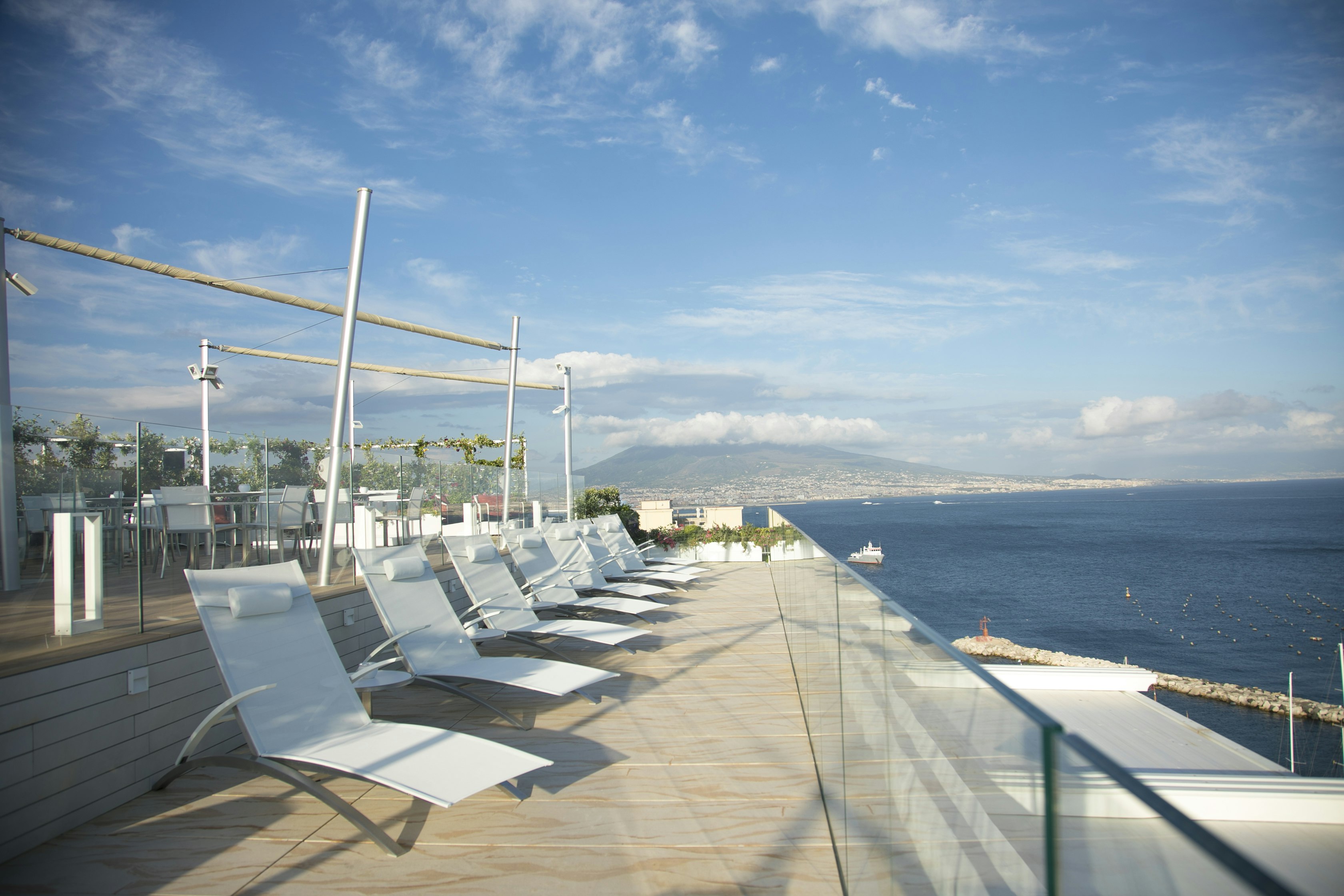Grand Hotel Vesuvio Naples 45/50